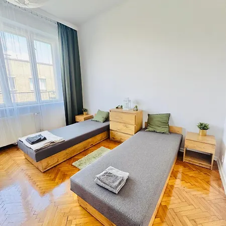Auberge de jeunesse Rymera I *